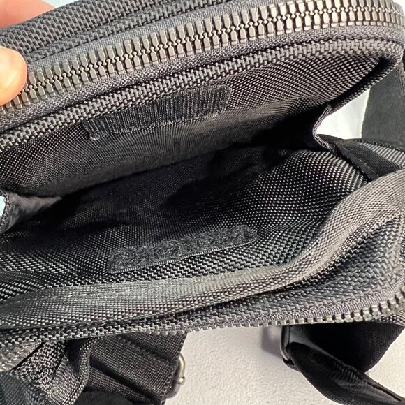 Banana Republic Metro Collection Touring Pack Black Travel Denier Nylon Passport - Picture 8 of 12